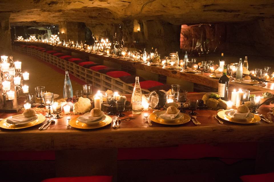 CAVES TROGLODITYQUES