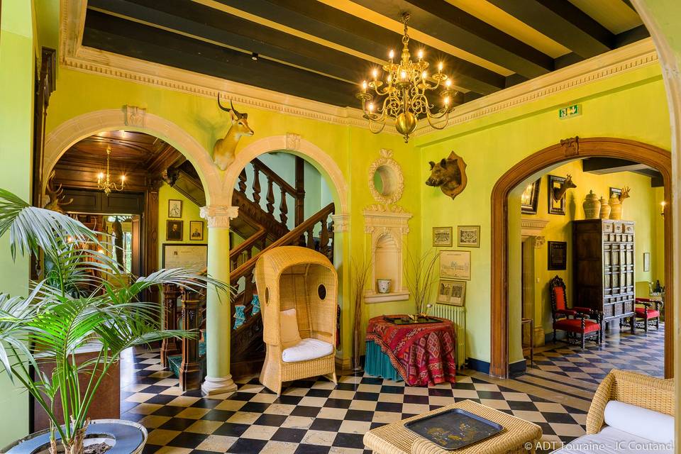 ENTREE CHATEAU
