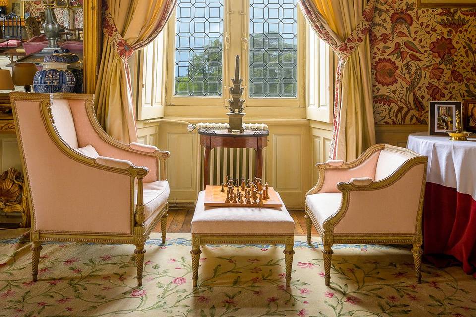 SALON CHATEAU