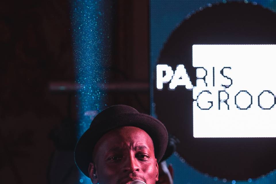 Chanteur Paris Groove