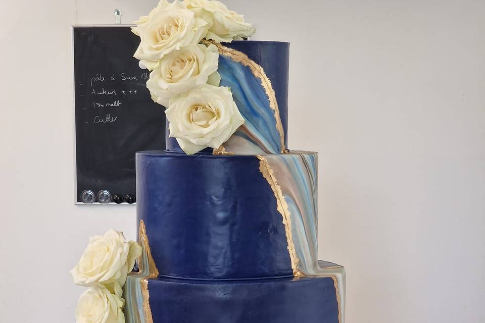 Wedding cake tatoué fleuri