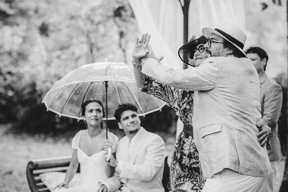 Le romantisme sous la pluie