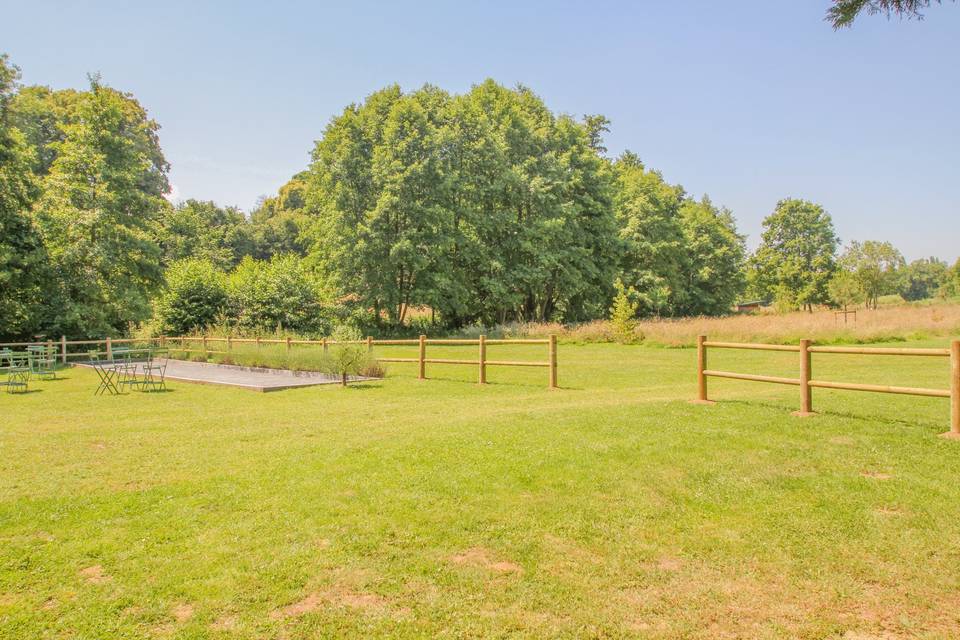 Le terrain de pétanque