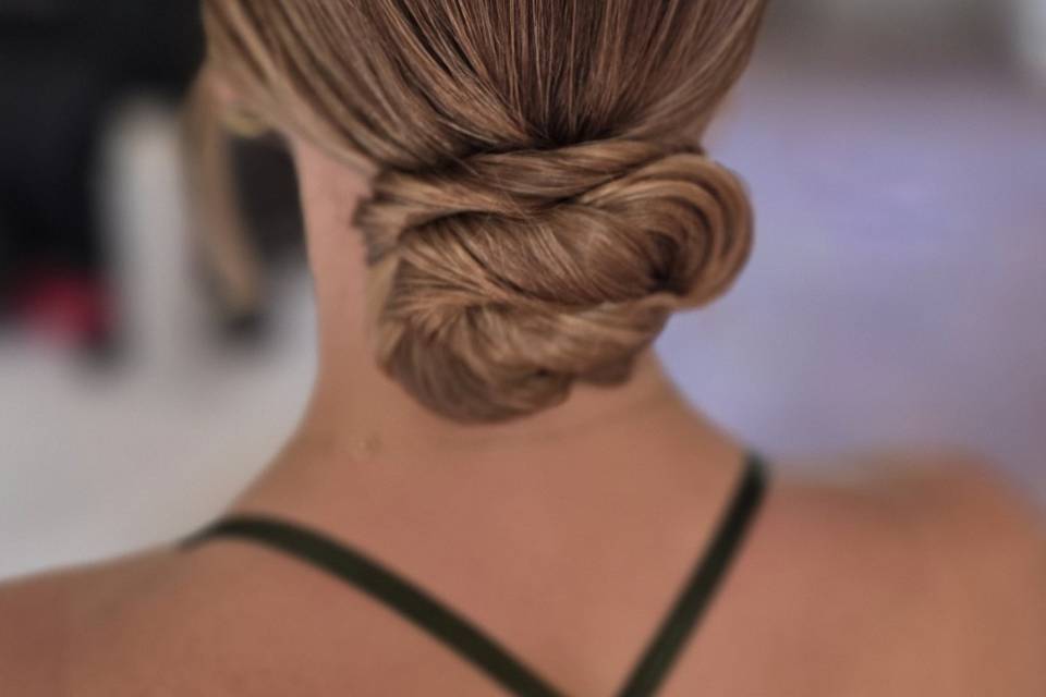 Chignon bas lisse