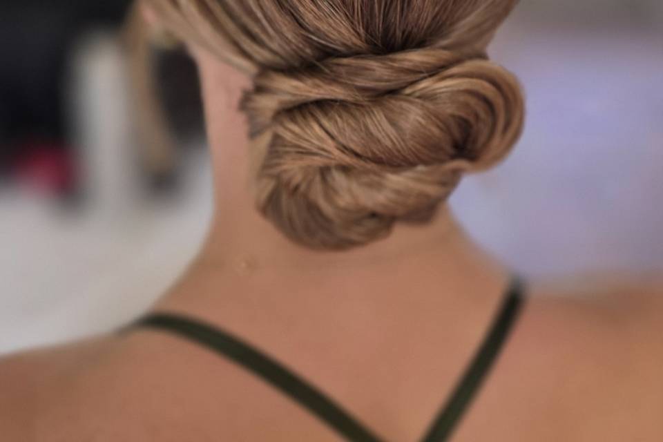 Chignon bas lisse