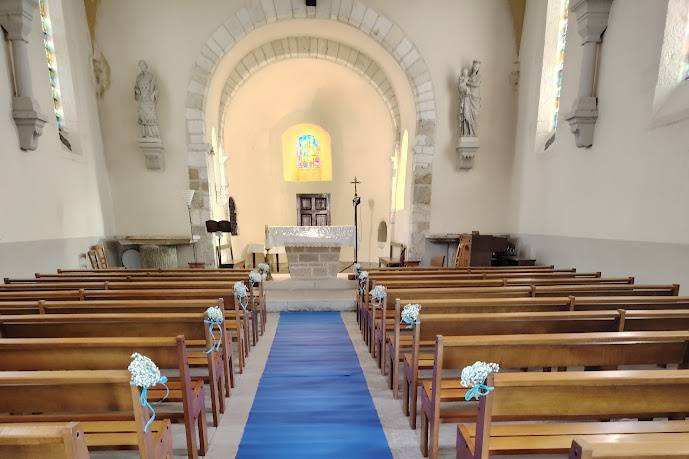 Allée église