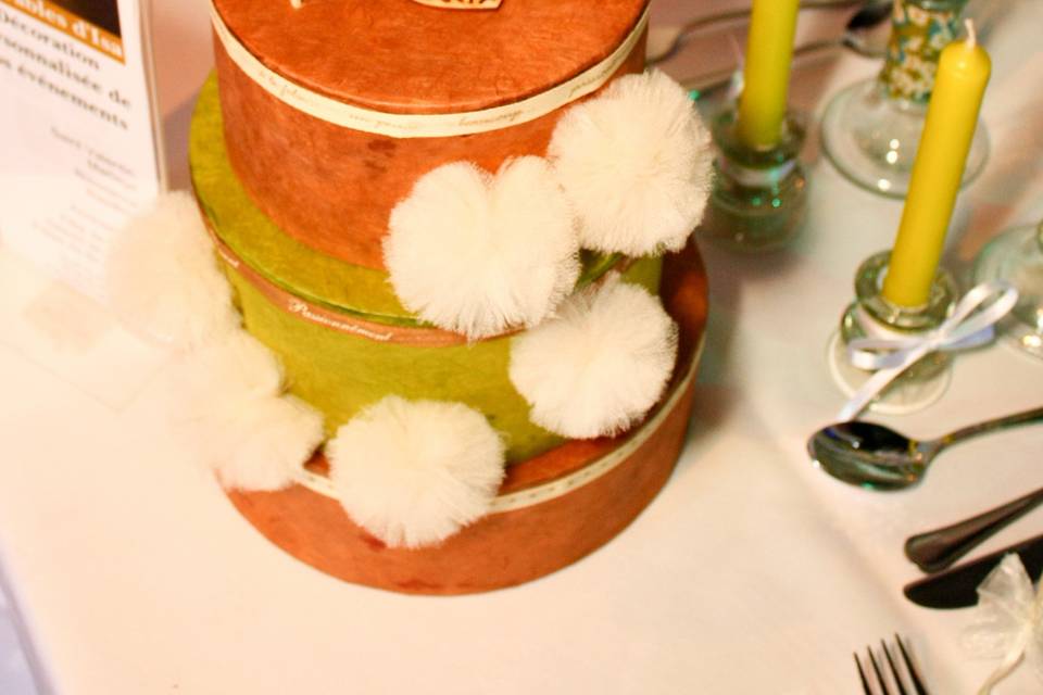 Urne wedding cake