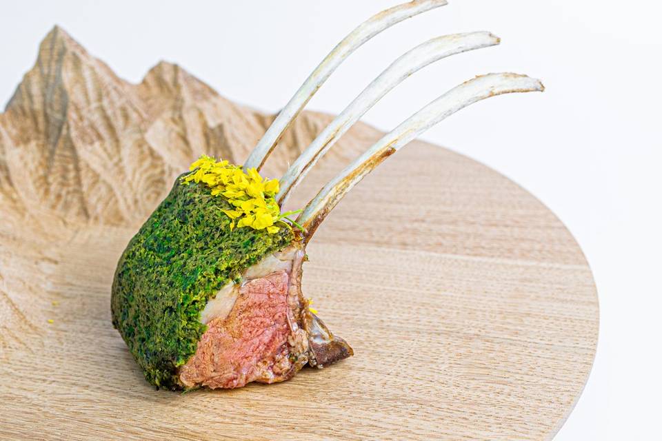 Agneau en croûte d'herbes