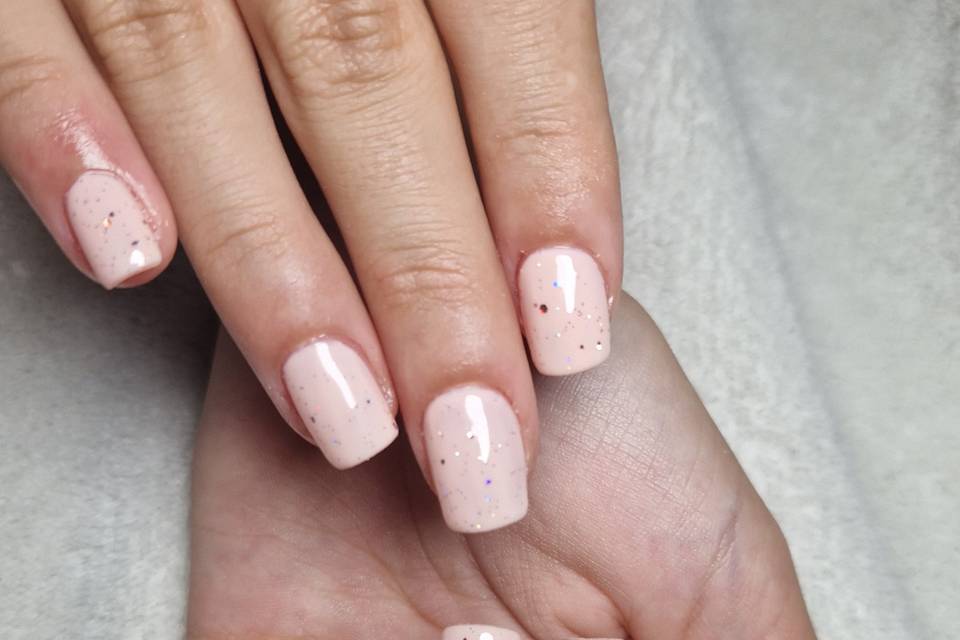 Ongles mariée