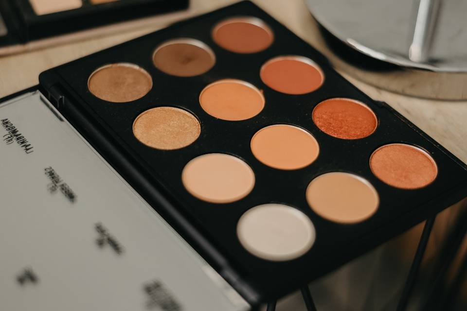 Make Up