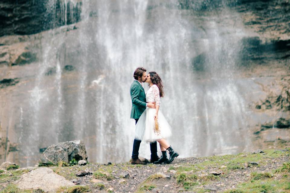 Elopement cascade