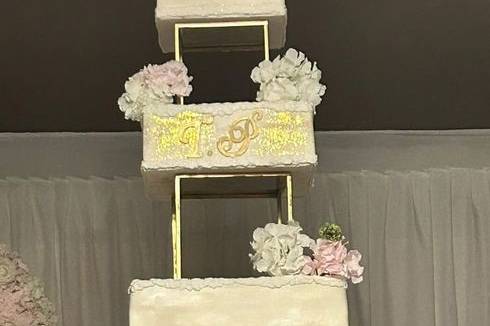 Wedding cake cube or