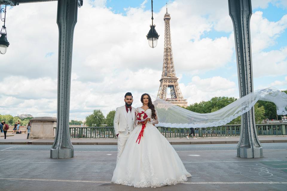 Couple Paris