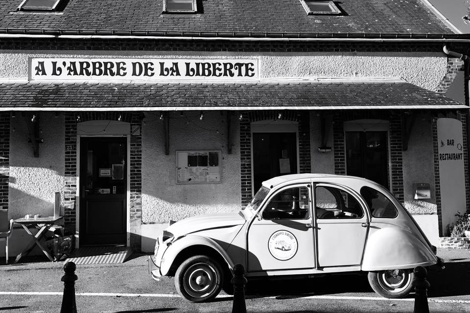 2CV de profil