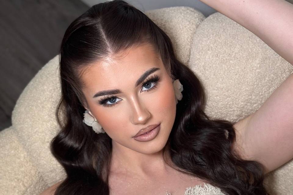 Medium glam
