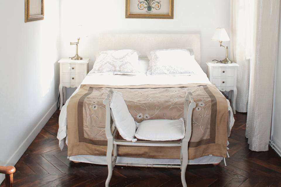 Chambre  avec peinture