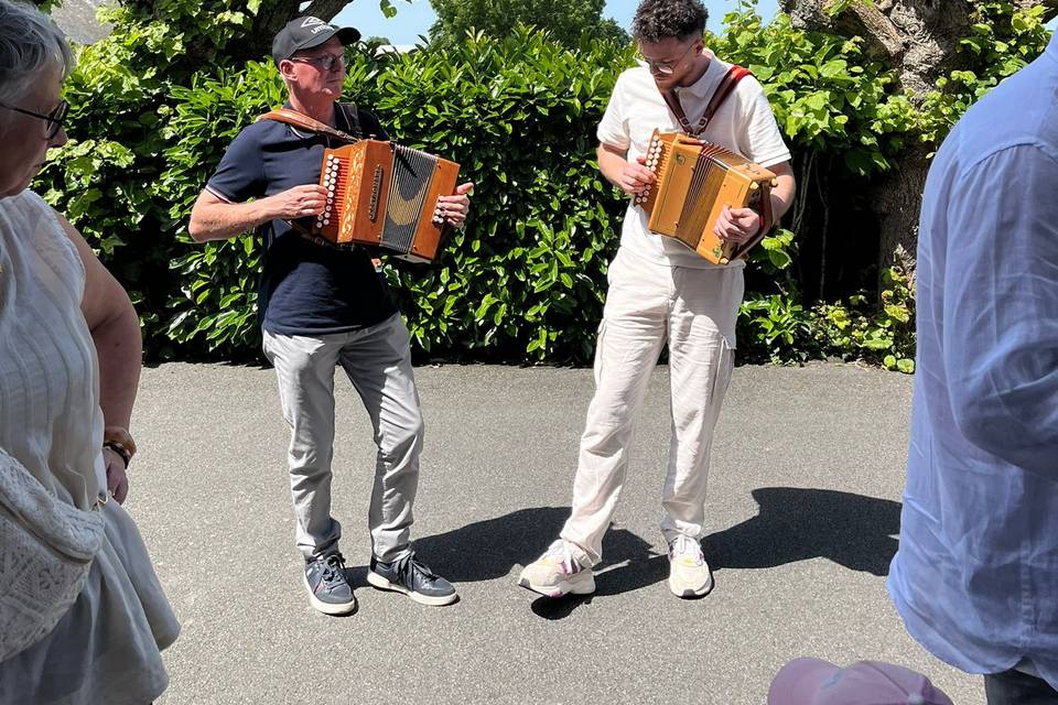 Duo en déambulation