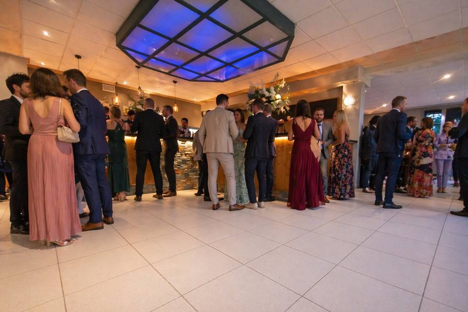 Salle Bar