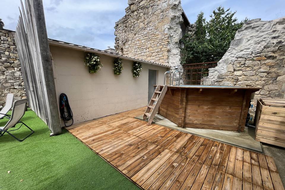 Espace piscine sur terrasse