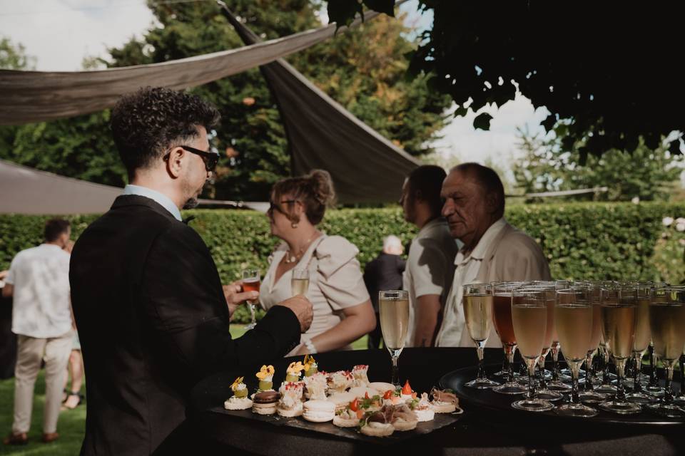 apero_buffet_gourmet_verres