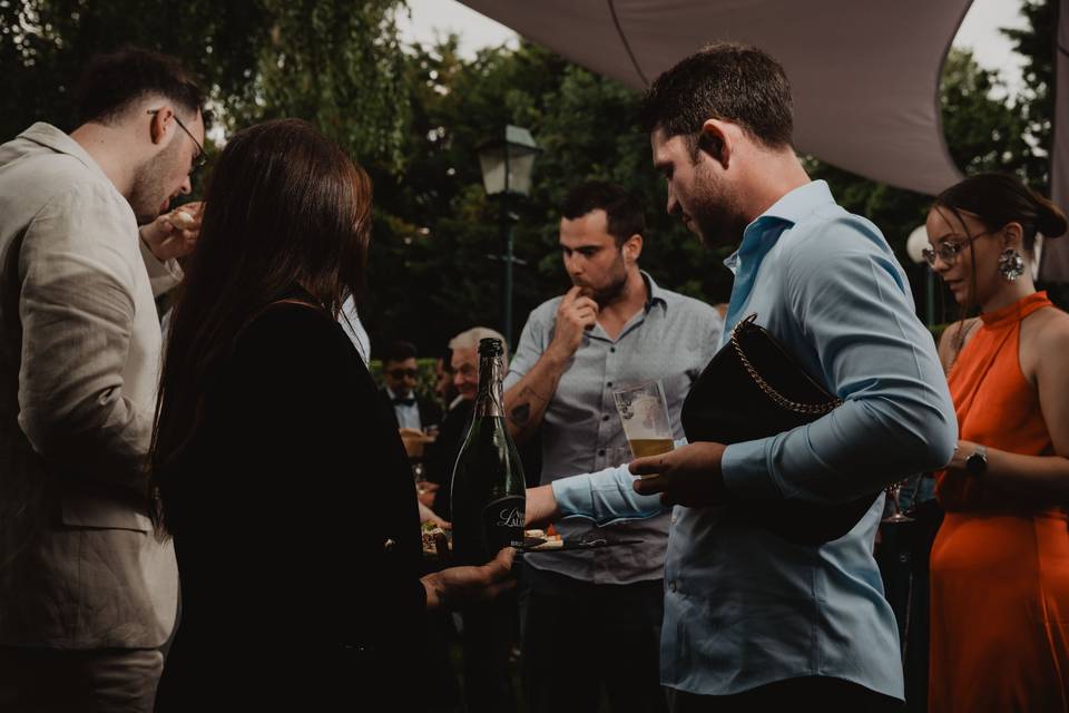 invites_apero_champagne_bouteille