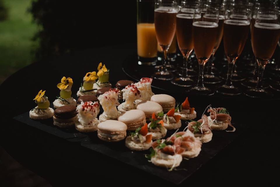 plateau_canapes_varies_buffet