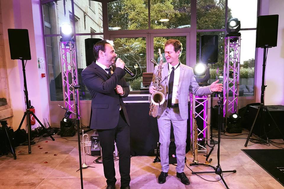 Saxo et chanteur live