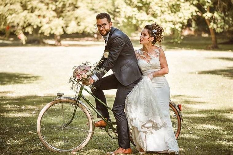 Mariés sur le vélo