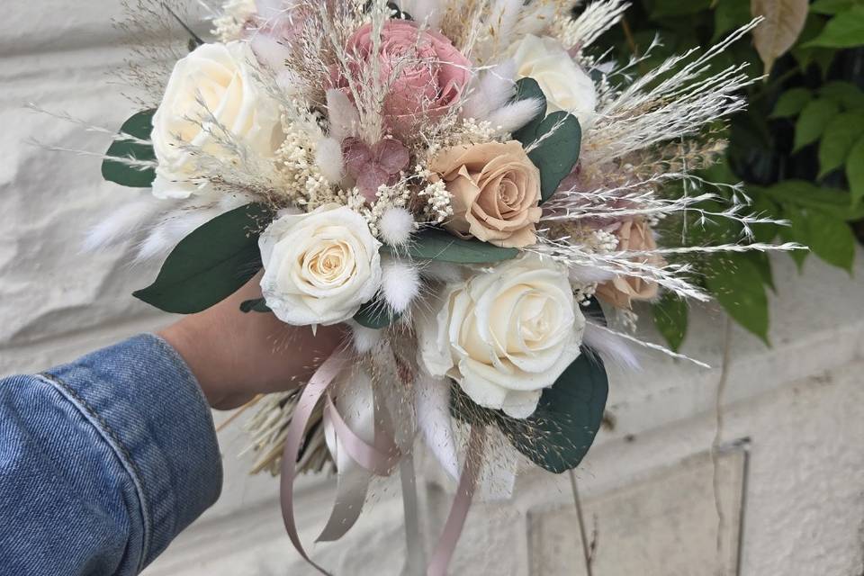 bouquet de mariée en rose eter