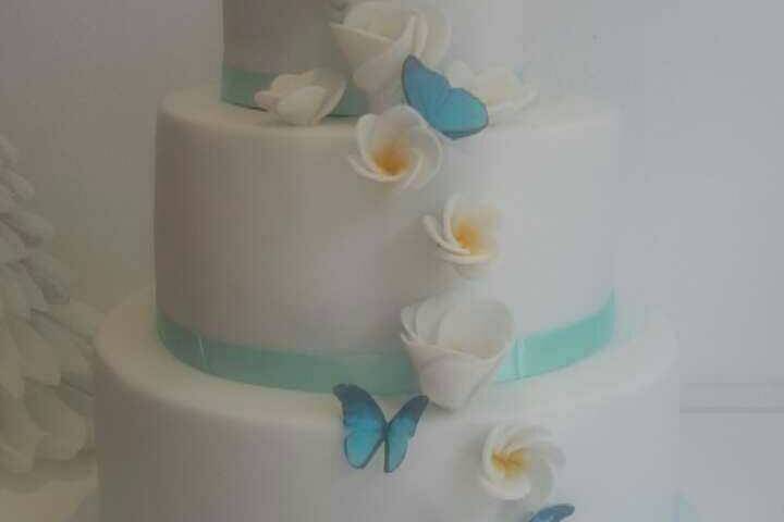 Wedding cake frangipanier