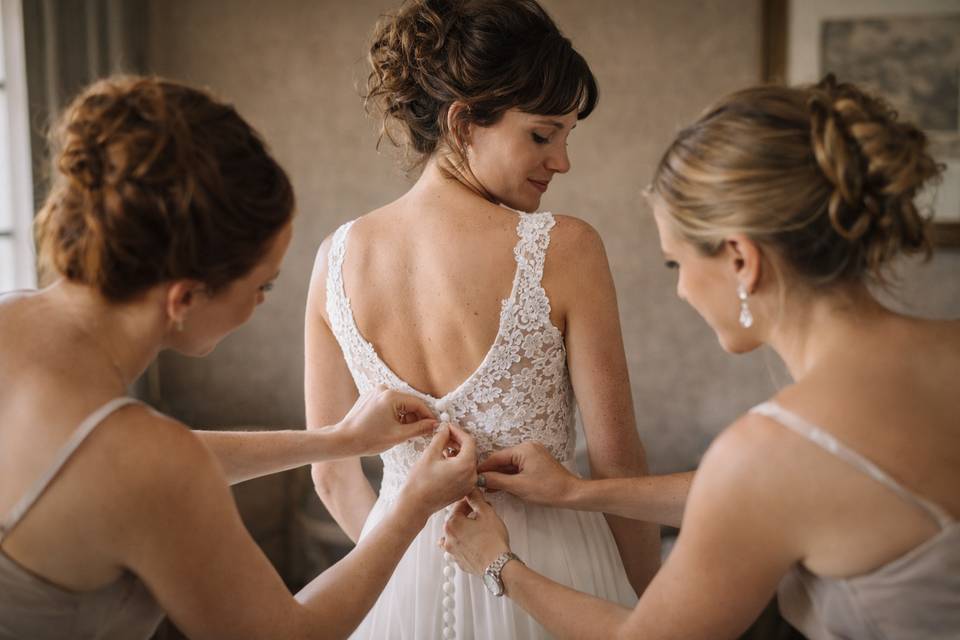 Préparatifs de la mariée