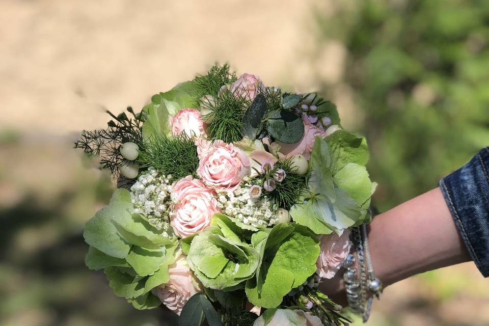 Bouquet de mariée remonté