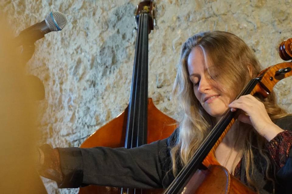 Julie au violoncelle