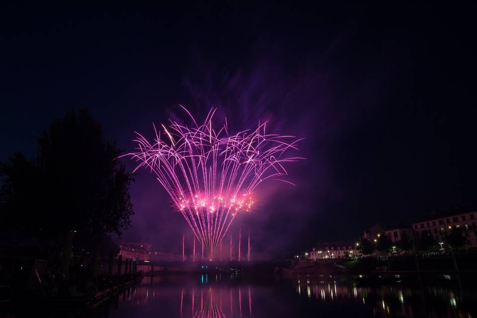 Achat de pétard et de feux d'artifice chez les Magiciens du Feu