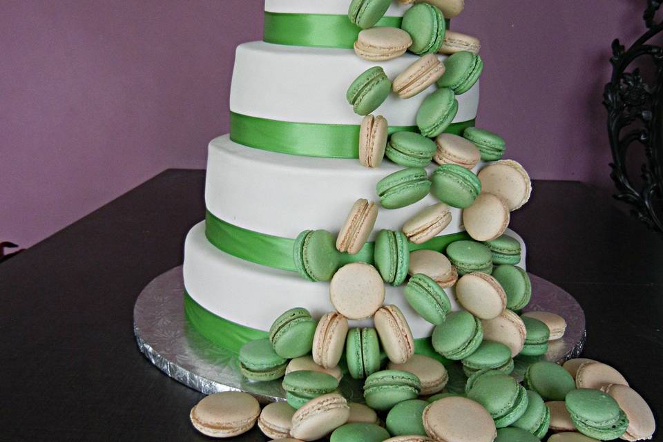 Wedding cake cascade de macaro