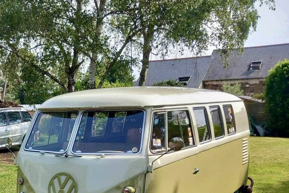 Vintage Camper Bretagne