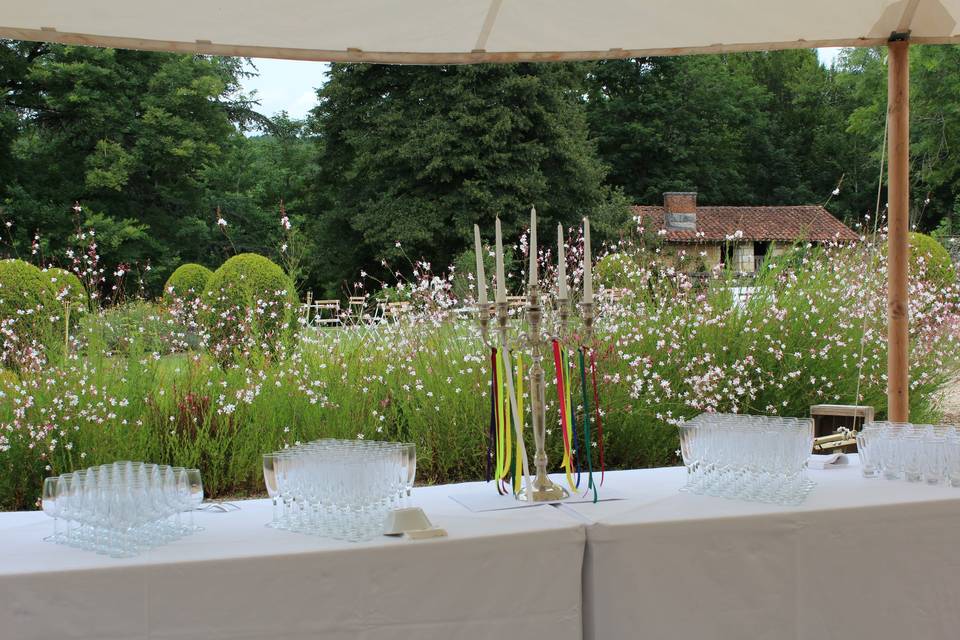 Buffet dans le parc