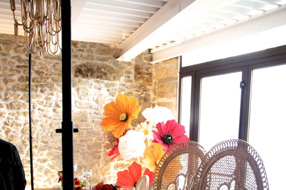 Scène florale et convivialité