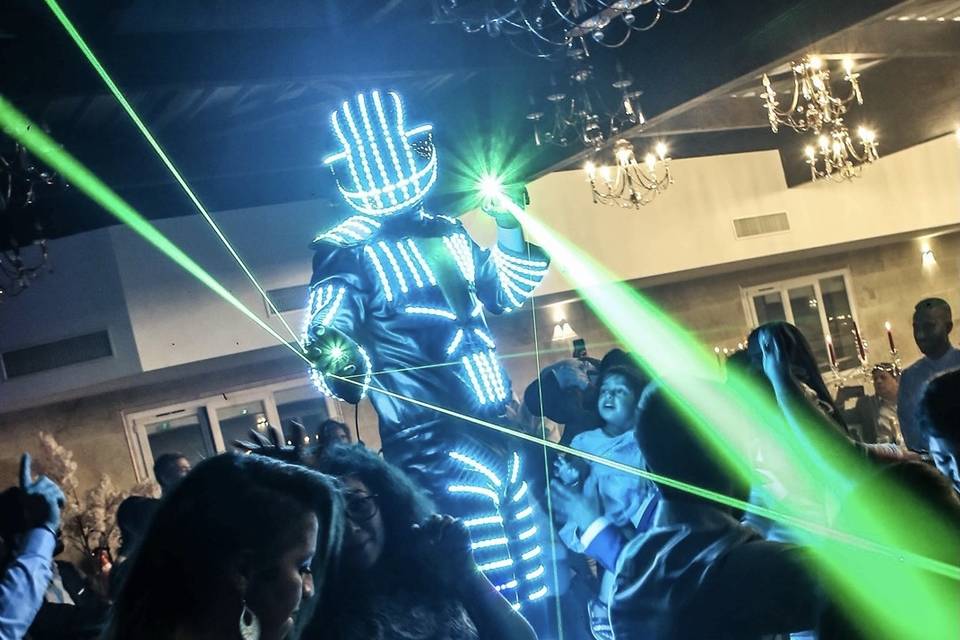 Robot led