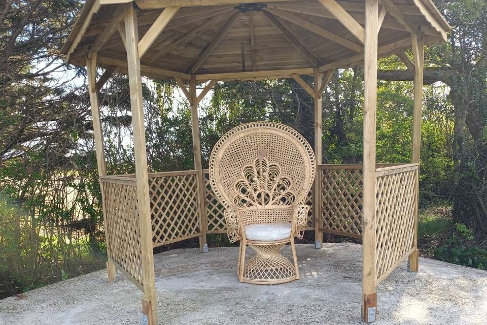 Kiosque avec fauteuil Emmanuel