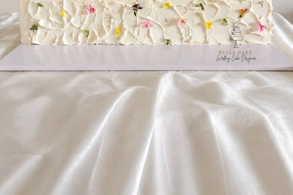 Long cake