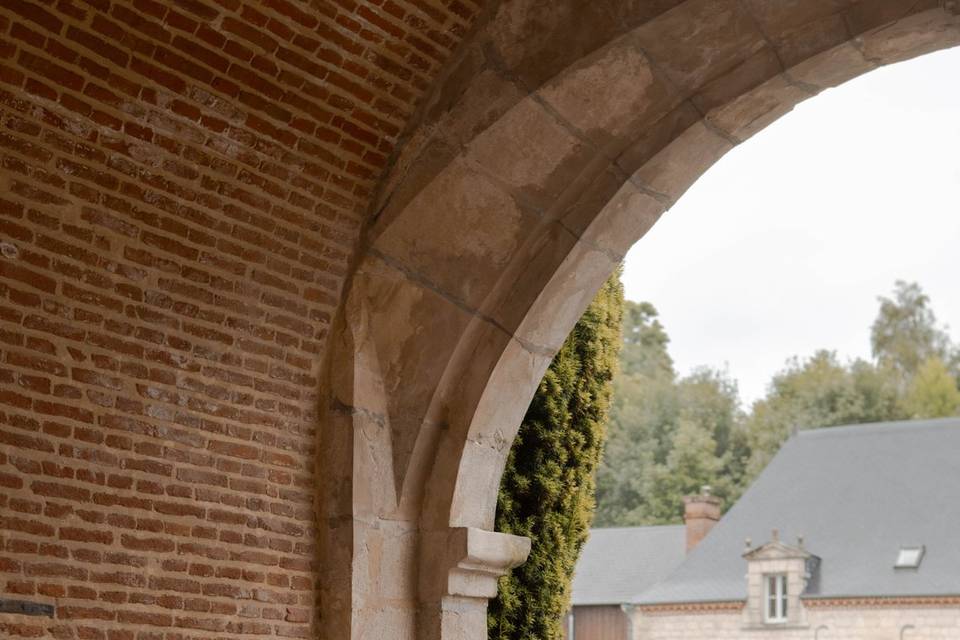 Séance couple dans un château