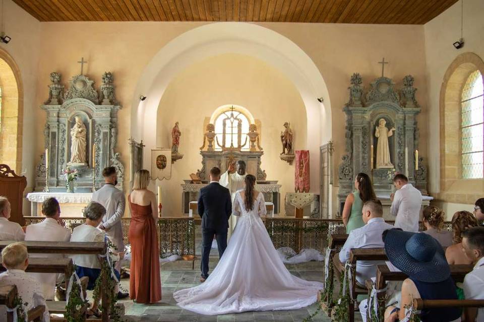 Cérémonie à l'église