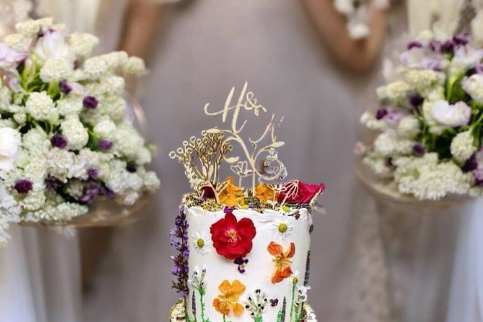 Wedding cake floral