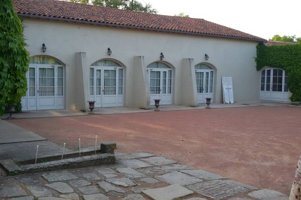 Salle cour intérieure