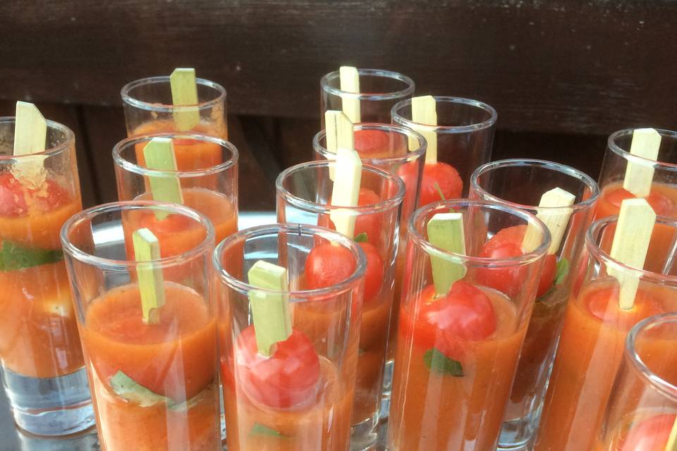 Gaspacho et brochette mozza