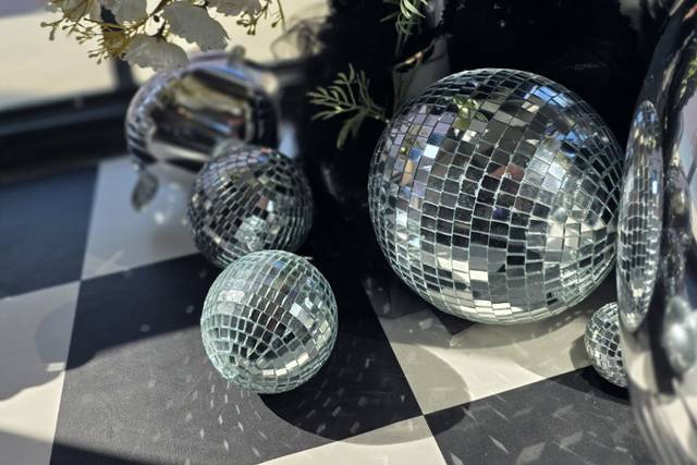 Maison Caroline - disco chic