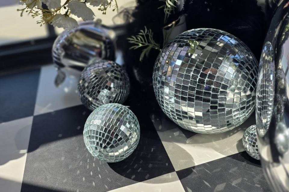 Maison Caroline - disco chic