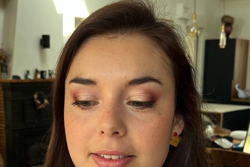 Maquillage naturel et coloré