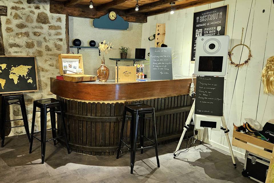 Coin bar